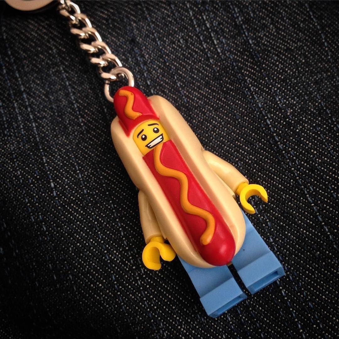 hotdog lego keychain