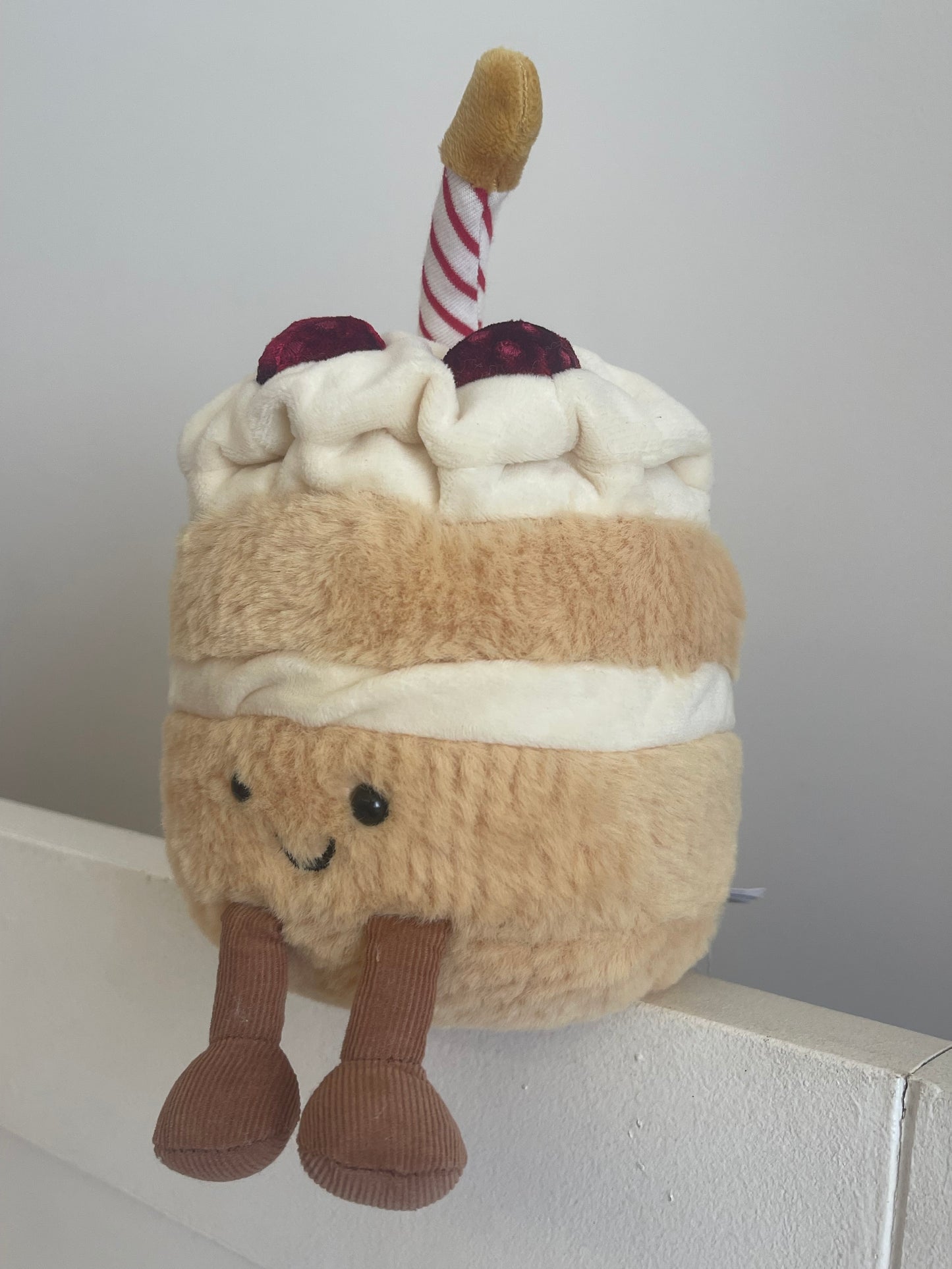 jellycat birthday cake plushie