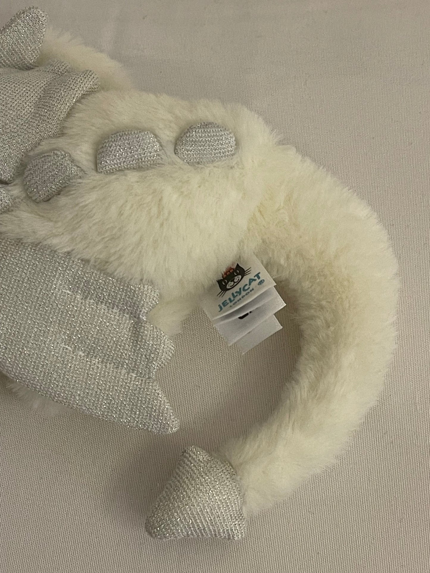 snow dragon jellycat keychain ❄️