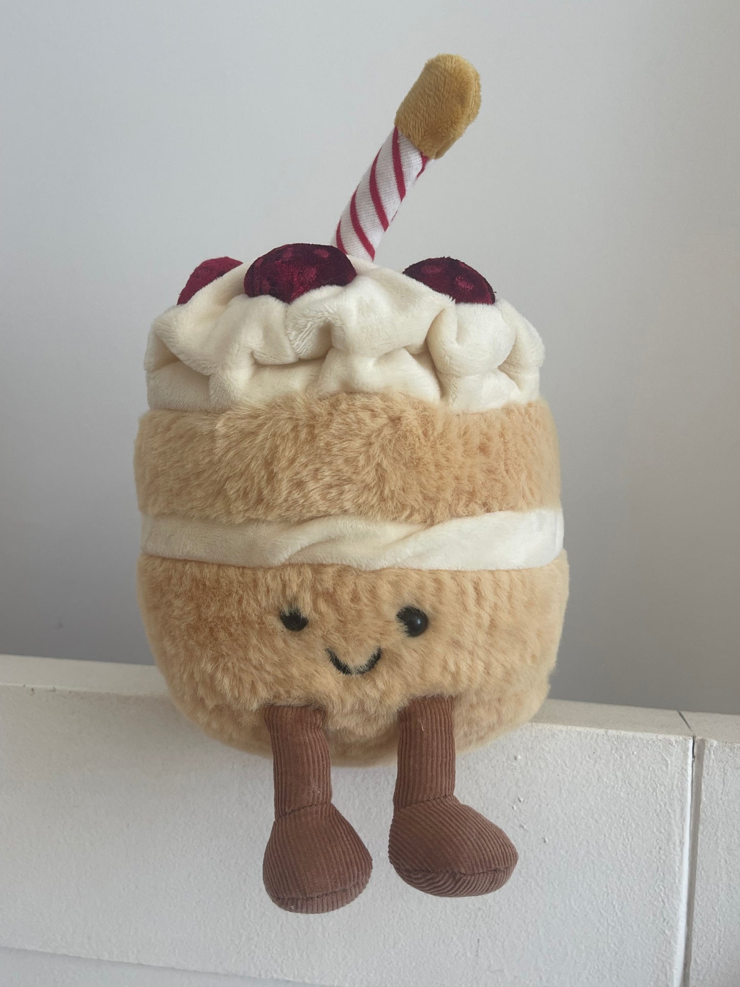 jellycat birthday cake plushie