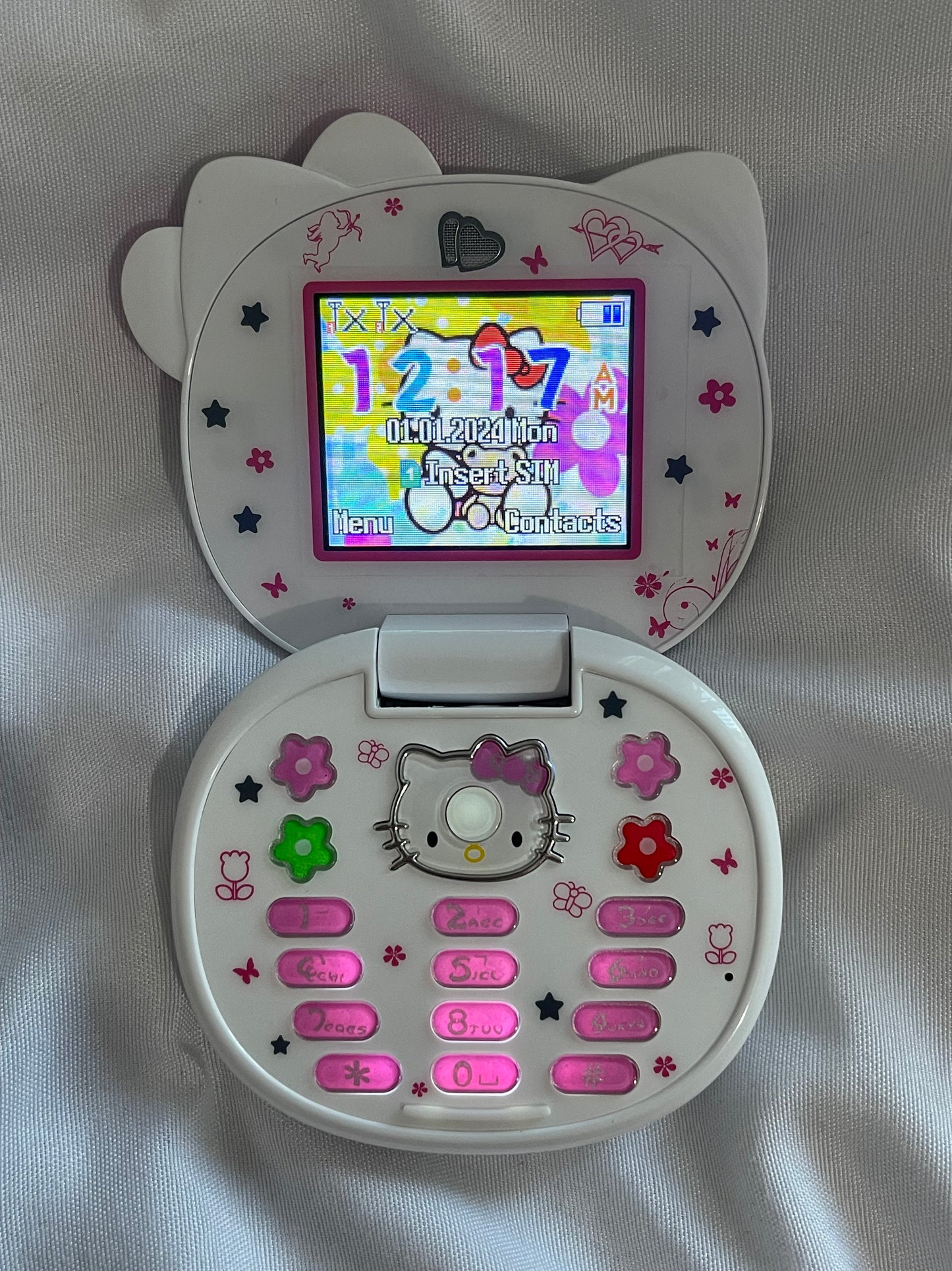 hello kitty flip phone