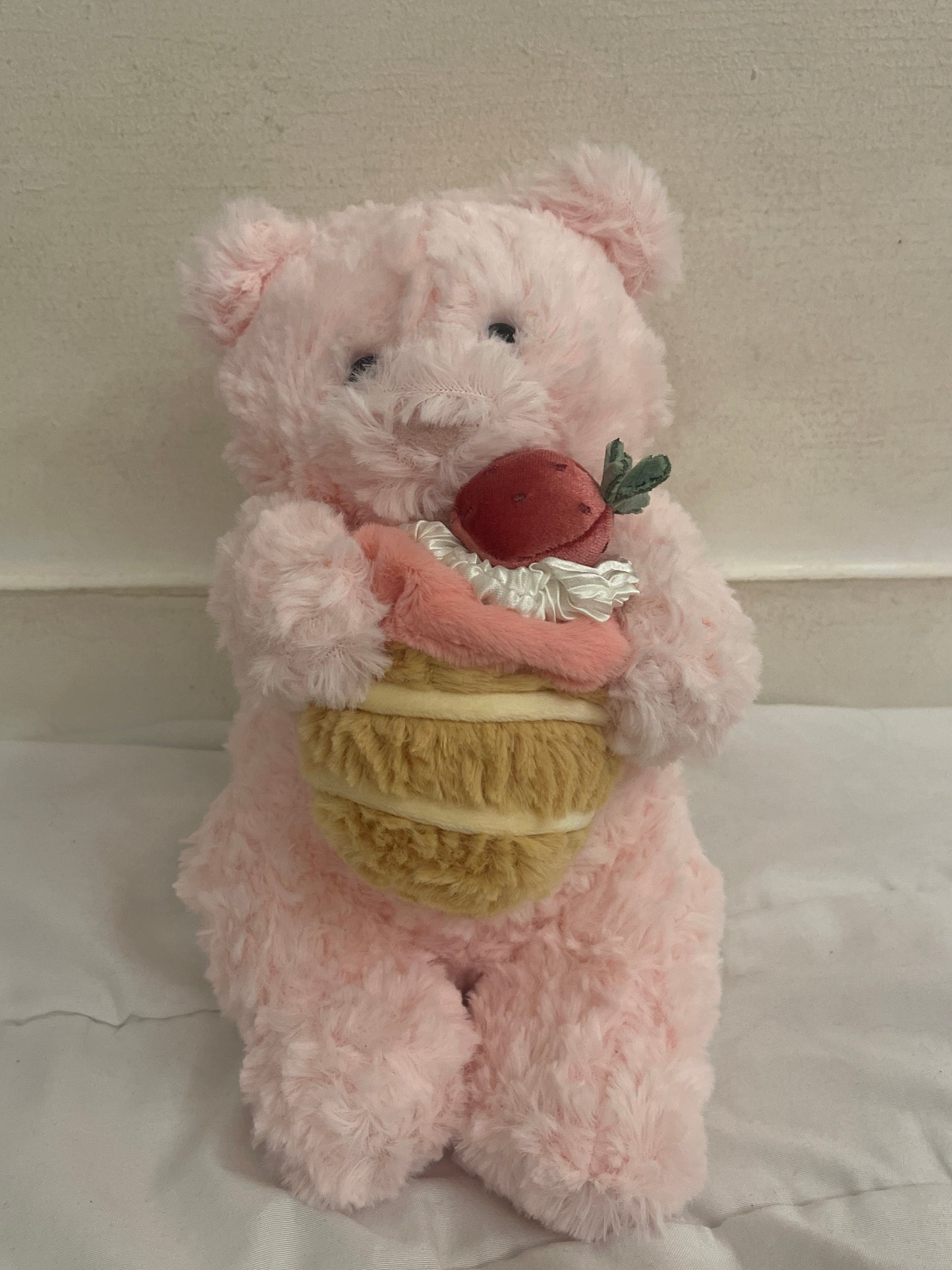 leola bear with strawberry cake jellycat🍓🍰