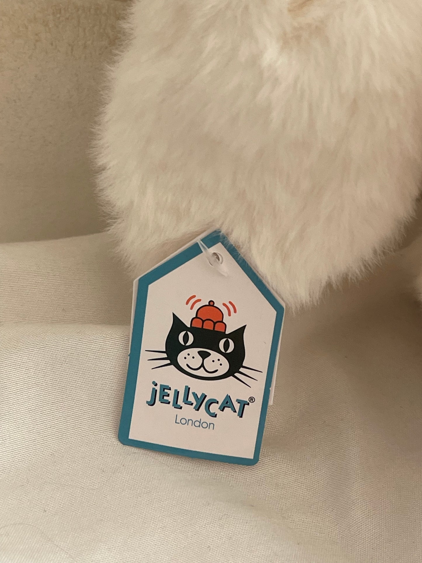 bashful bunny with heart jellycat