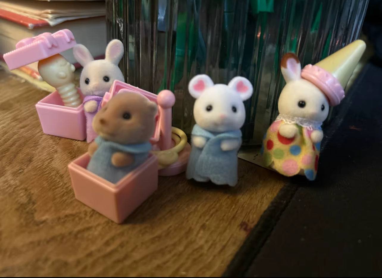 sylvanian families- mini party babies series 🎁🎊(authentic)